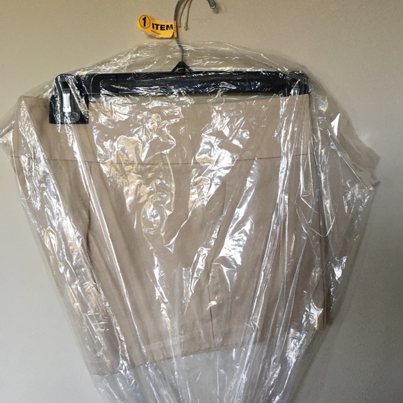 Hugo Boss 6 Shorts - Picture 3 of 6